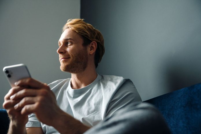 homme-amoureux-1 regard d'une homme amoureux